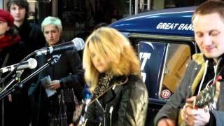 The Subways - I want to hear what you&#39;ve got to say @Carnaby Street in London