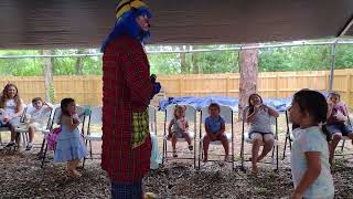 Payaso Pikorete Celebrando el Cumpleaños de Sebastián en Dade City Fl Me Dijo Juan y Vaca