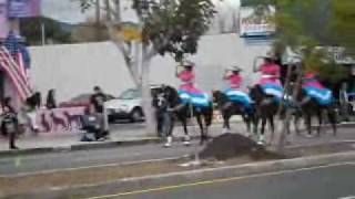 preview picture of video '2010 Granada Hills Holiday Parade'