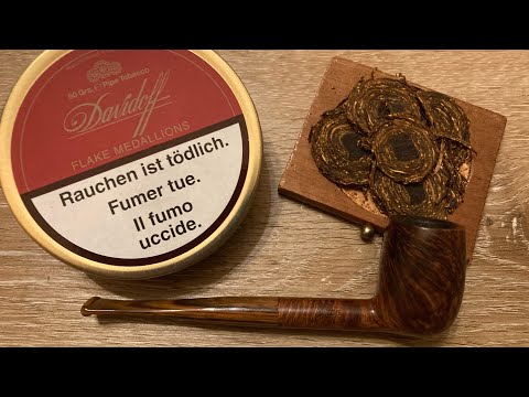 Davidoff - Flake Medallions in Savinelli Tundra 706