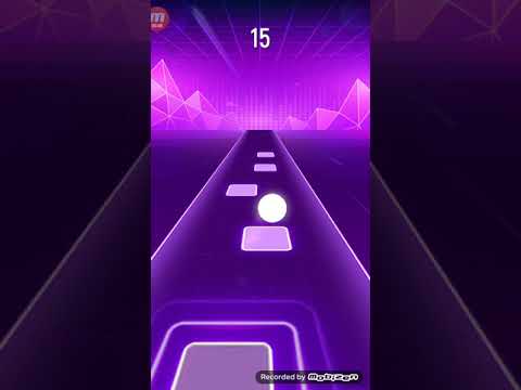Ананас Адидас Мия Бойка в Tiles Hop