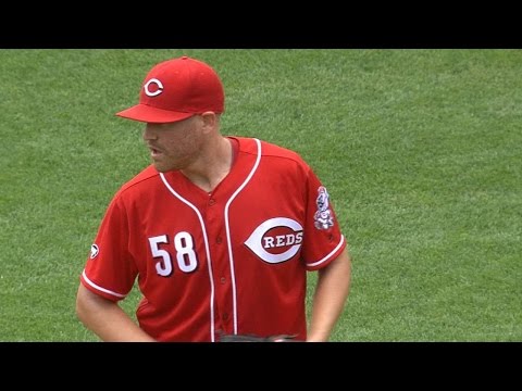 MIL@CIN: Straily twirls seven scoreless innings