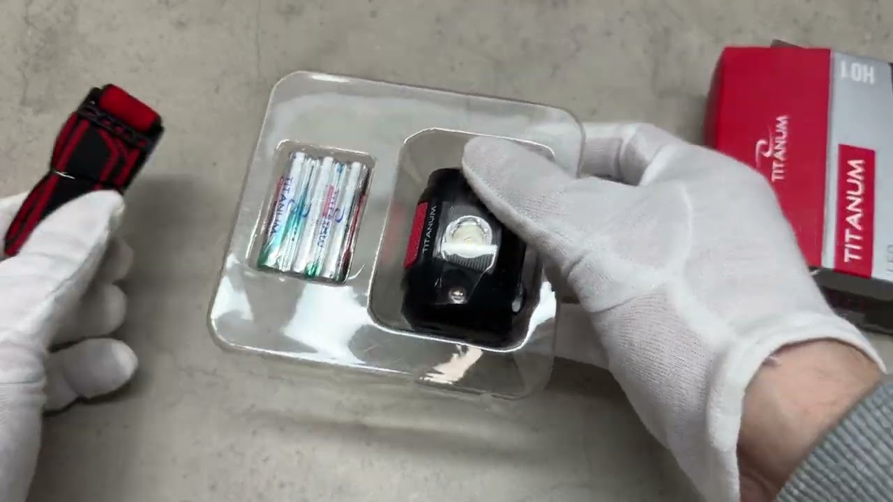 Налобний світлодіодний ліхтарик Titanum TLF-H01 100lm 6500K