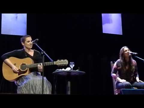 Isabella Taviani e Myllena - A imperatriz e a princesa - Teatro Municipal de Niterói - 16.09.2012