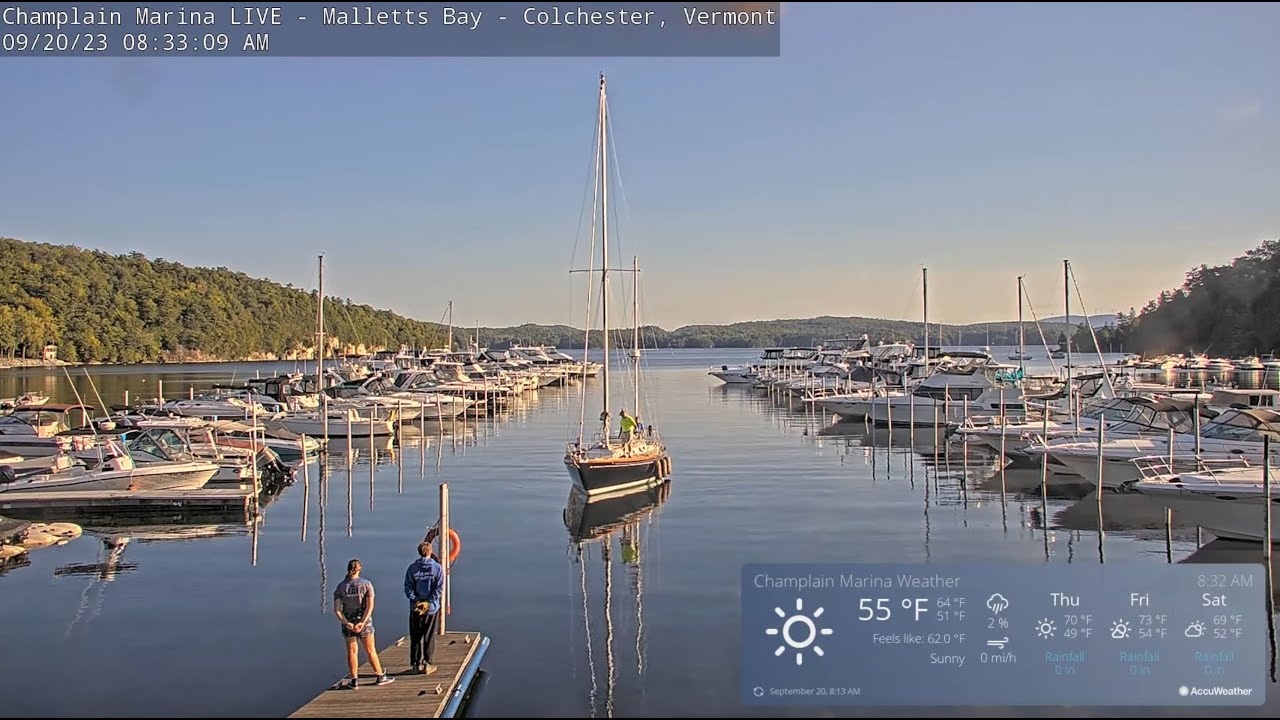 Live webcam view of Marina en el lago Champlain