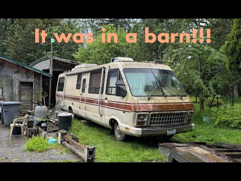 The Beige Beast: Restoring a Barn-find Rat-Infested Vintage RV