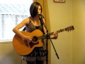 Hannah Trigwell - Headrush (Acoustic) 