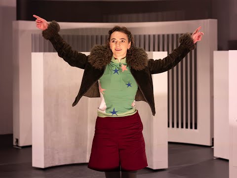 Teaser: "Momo (10+)"