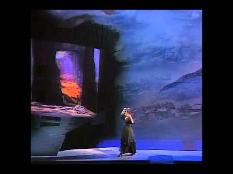 Linda di Chamounix - Ah! tardai troppo - O luce di quest'anima (Edita Gruberova)