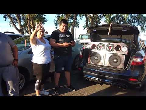 música en el Fluence 😎🔊🎶