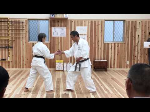 触れずに崩す：土佐空手道会　悠遊館　空手道実技