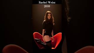 Download lagu 'Rachel Weisz’s Stunning Transformation Over the Years! mp3
