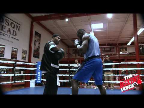 Steve Cunningham Doing Pad Workout for Antonio Tarver