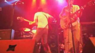 Dr. Dog Mirror, Mirror live