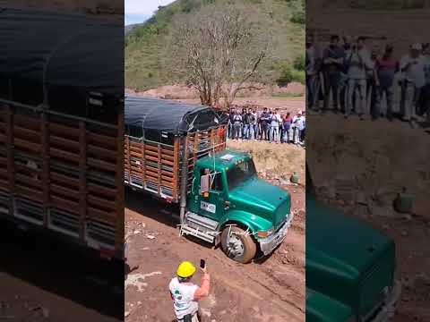 El Tarra Norte De Santander #TrocherosTrucks #trucks #soycamionero #colombia #dodge #viral #largecar