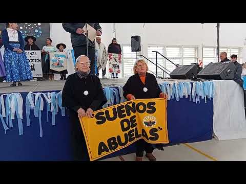 Apertura 15to. Encuentro folklórico " Los Naranjos" Arroyo Leyes.  Agrupación Mainumbi.