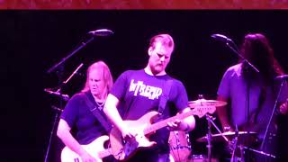 Walter Trout Band - We're All In This Together (Morristown Jazz & Blues Festival 2017)