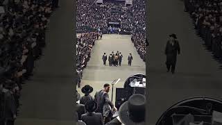 התקבל בברכה את האדמו"ר מסאטמר (רבי זלמן לייב) במרכז ברקליס