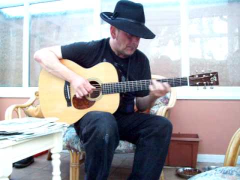 download lagu mp3 mp4 Phil Hare, download mp3 Phil Hare free download, download mp3 Phil Hare