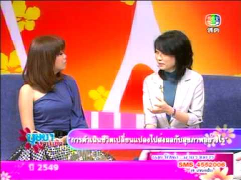 สิวเล็ก ๆ บนสมาชิกบาร์เรล หญิงเชื้อโรคที่แข็งแกร่งเซนต์ปีเตอร์สเบิร์ก