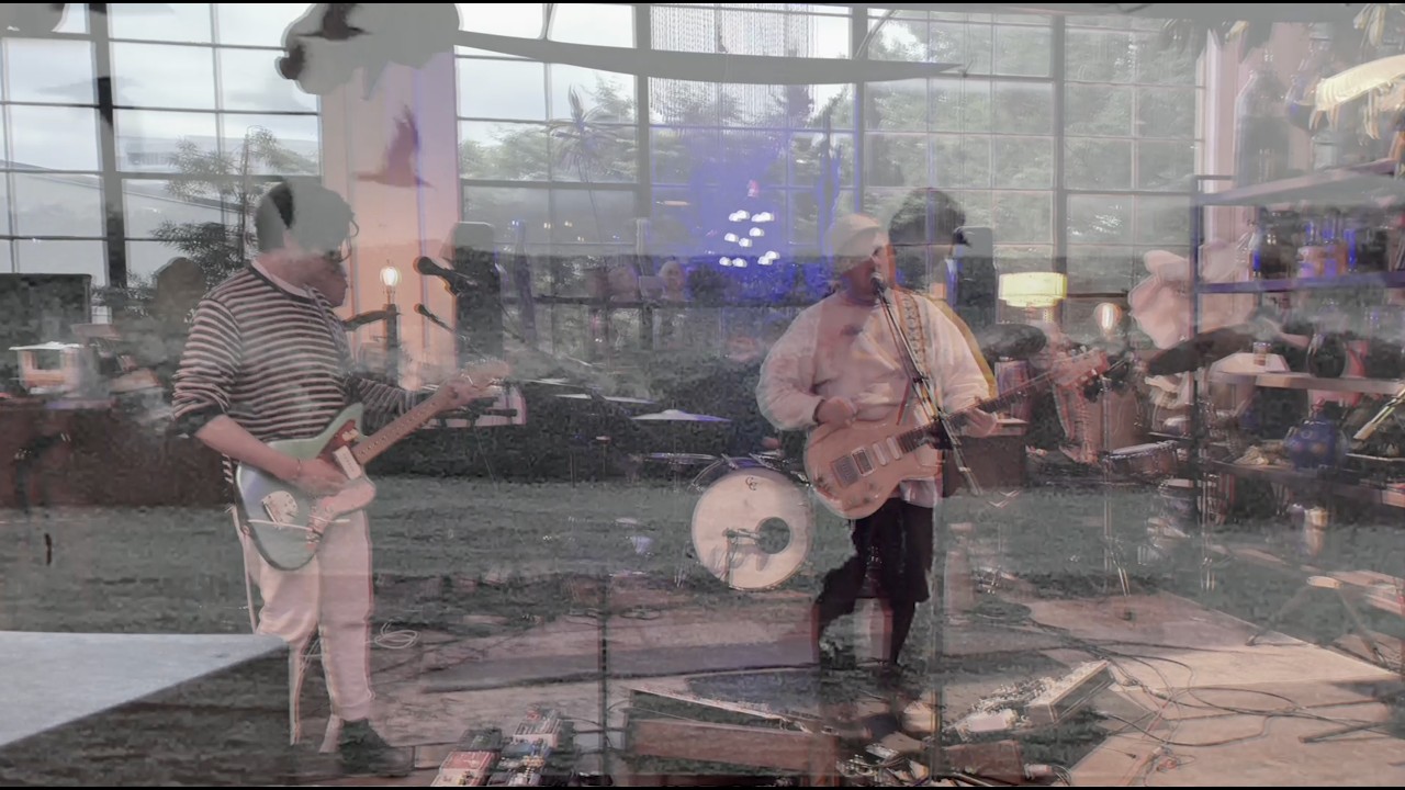 Third Side of the Moon - Modest Mouse 和訳 by radictionary