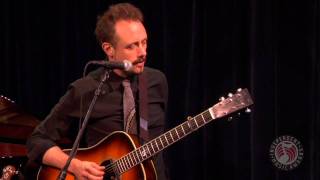 Richard Julian with Jolie Holland | The Wrong Bus | The IMAs