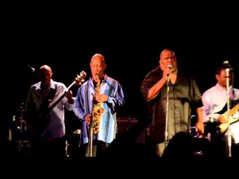 Kick-N-Flava: "Brick House"