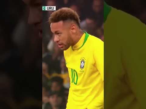 Cavani has a problem with Neymar 🍿