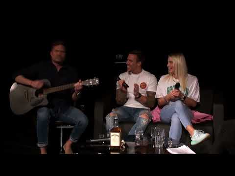 "Seděla u vody" | TOMÁŠ ZÁSTĚRA