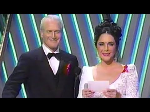 Elizabeth Taylor & Paul Newman reunite to present Best Picture at the 64th Academy Awards in 1992.