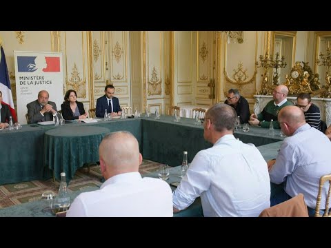 Video Thumbnail: French Justice Minister meets with prison guards' unions after deadly attack in Normandy | AFP