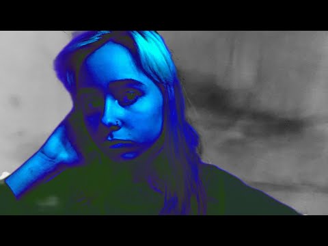 Video thumbnail for Разрываюсь (I’m torn)