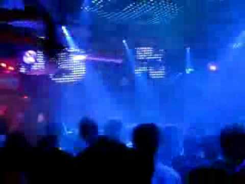 We Love Airport, (hammer Nacht Yesterday)