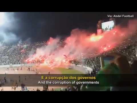 Torcida do clube de futebol marroquino Raja Casablanca, entoa hino de apoio a Palestina