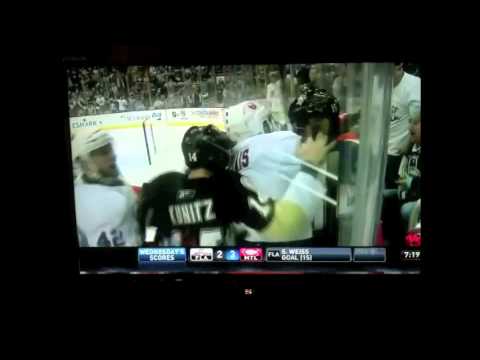 NHL Goalie Fight! Rick DiPietro Versus Brent Johnson