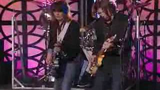 Pretenders Love&#39;s a Mystery