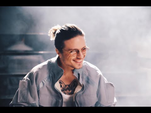 PooBon - Ghalbe Shishei (Official Music Video)