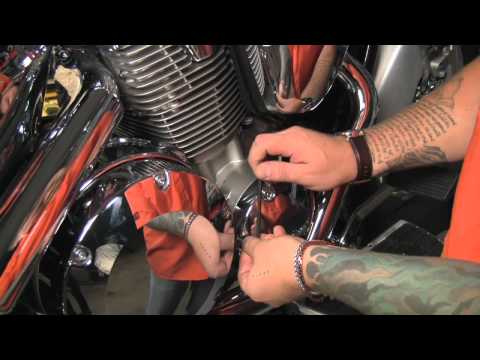 Kuryakyn Garage:  VTX Engine Chrome Install