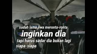 Download lagu Status wa!!  pramugari galau mp3