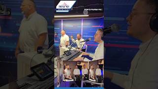 בין כסה לעשור | זיץ מרגש בהשתתפות אליקו & מני כהן ומקהלת משפחת שקרקה בהגשת הרב חיים הורביץ