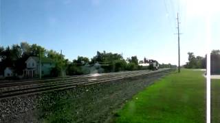 preview picture of video 'Norfolk Southern GP60 No 7132 with Horn action'