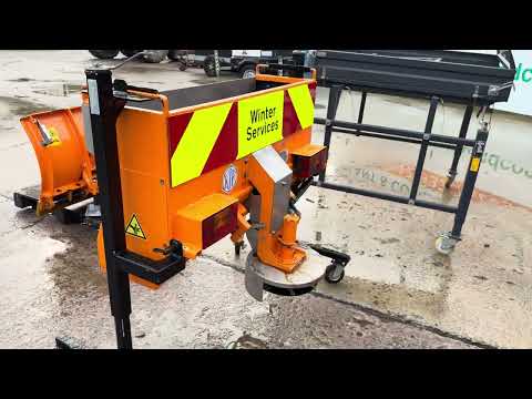 HAKO SWEEPER , SNOW PLOUGH / GRITTER ..239R - Image 2