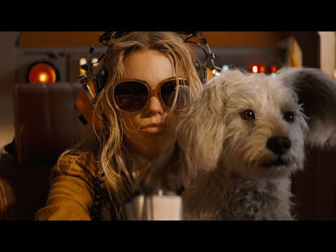 ‘슈퍼걸’ 두 번째 예고편 공개…밀리 앨콕 “프랜차이즈 부담, 피할 수 없는 시선”