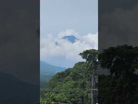 Volcán de Agua visto desde Santa Lucía Milpas Altas