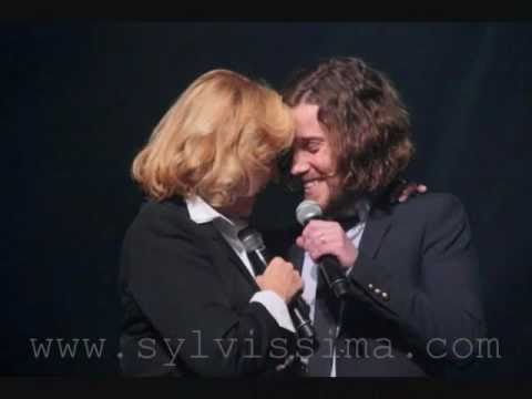 download lagu mp3 mp4 Sylvie Vartan Soleil Bleu, download lagu Sylvie Vartan Soleil Bleu gratis, unduh video klip Sylvie Vartan Soleil Bleu