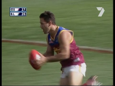 Chris Johnson almost kicks one of the greatest goals in AFL Grand Final history