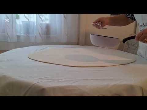 Maslenica sa piletinom , pored odlična domača strudla. Odlican izbor za nedeljni rucak