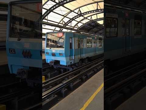 Metro De Santiago | NS-74 P3008 Saliendo De San Joaquín