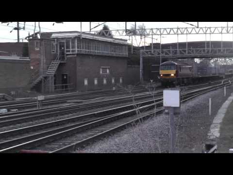 (HD) DRS's 66301 Crosses Over With EWS Livery 90026 Working 4S45 & 6L48 - Stafford 4/4/13