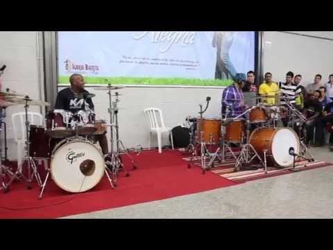 Josivaldo Santos and Cleverson Silva (Drum Battle)